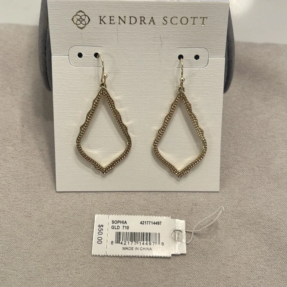 Kendra Scott Sophia gold dangle earring - Picture 5 of 5